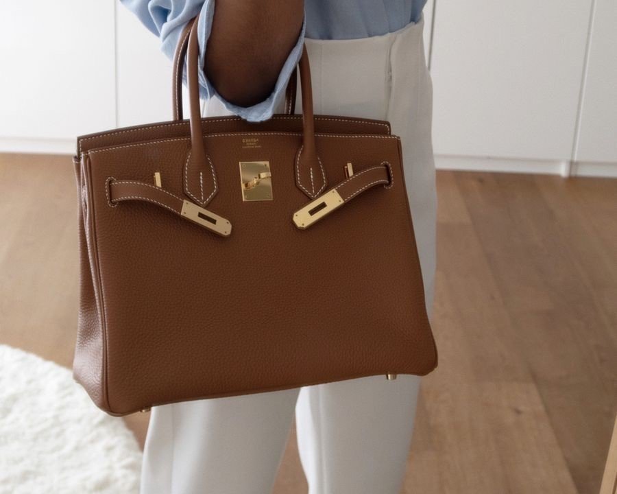 Capacious brown bag with high-quality fittings